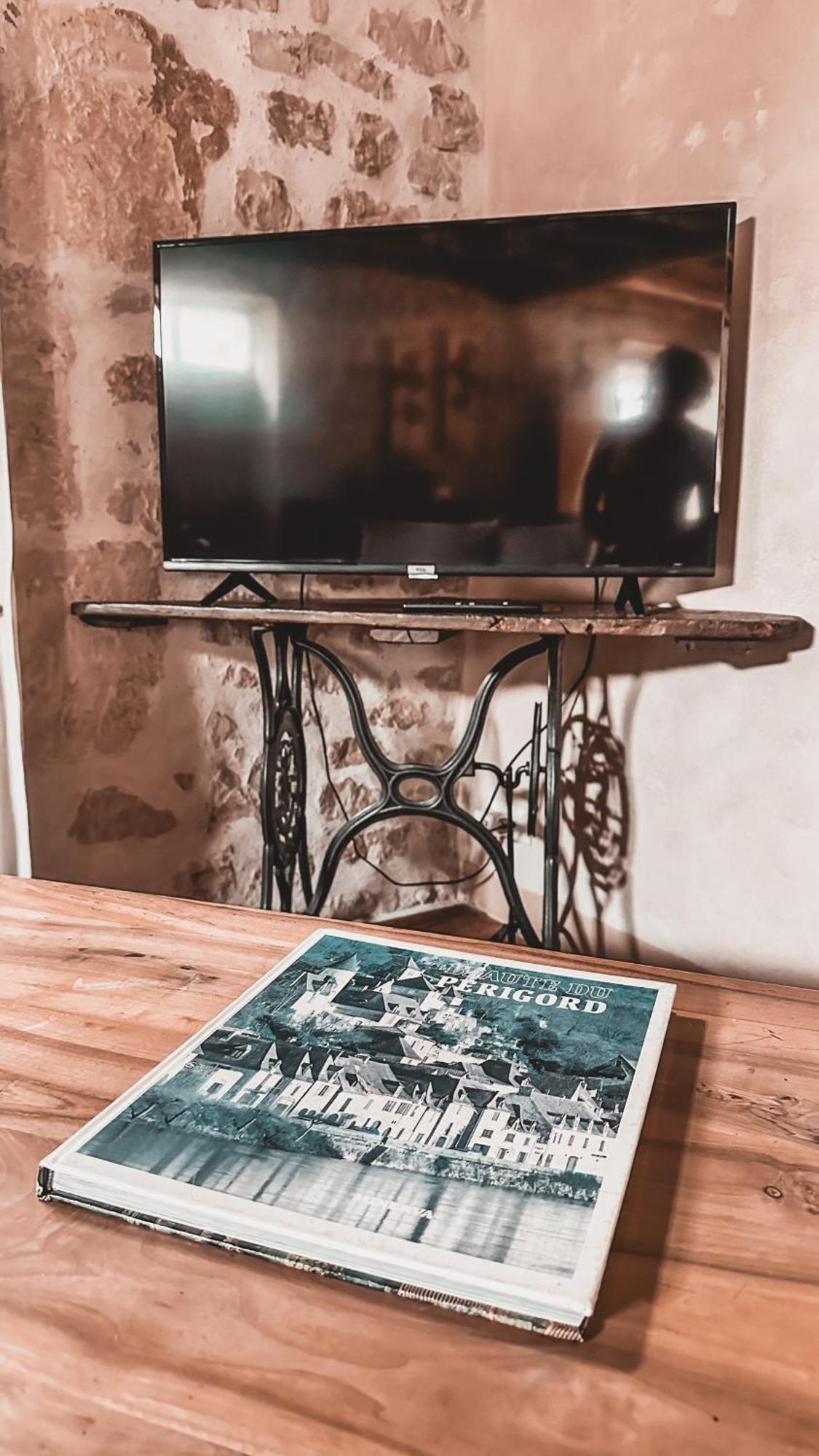 Gite Le Relais De La Diligence Saint-Lazare Bagian luar foto